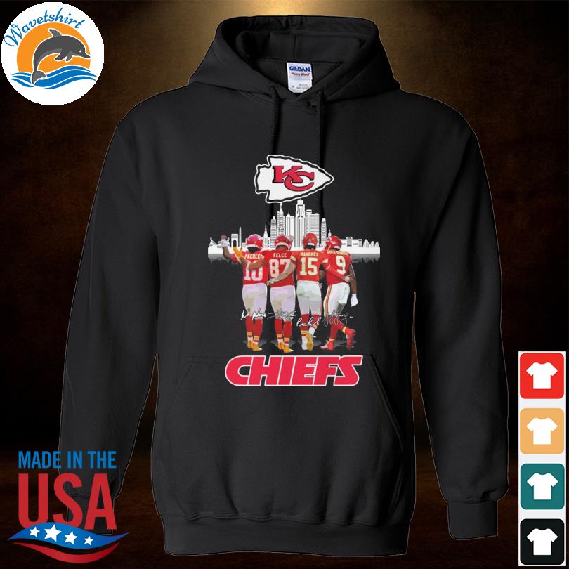 Kansas City Chiefs Skyline Isiah Pacheco Travis Kelce Patrick Mahomes Ii  And Juju Smith-schuster Signatures 2023 Shirt, hoodie, sweater, long sleeve  and tank top